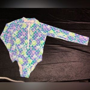 Wonder nation Mermaid Scale Girls Rash-guard